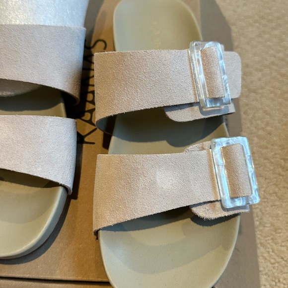 Kaanas Kuala suede pool slide in Ice color - Picture 3 of 3